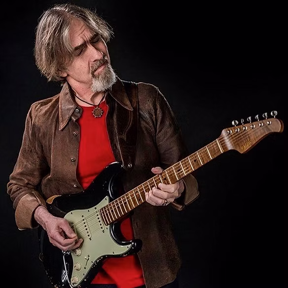  DEAN BROWN PROMO PIC 1.8 .jpg